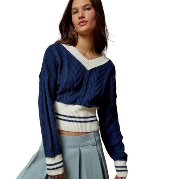 Bdg navy cable knit varsity v-neck pullover sweater size M - Picture 1 of 9